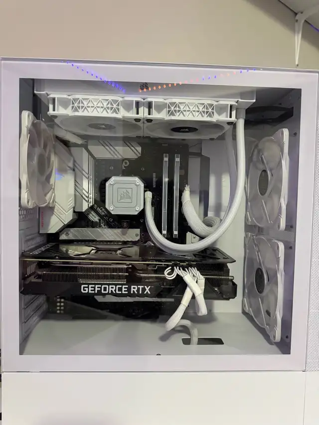  High-Performance Gaming PC - RTX 3070 Ti | Ryzen 7 5800X in Desktop Computers in Kingston - Image 5