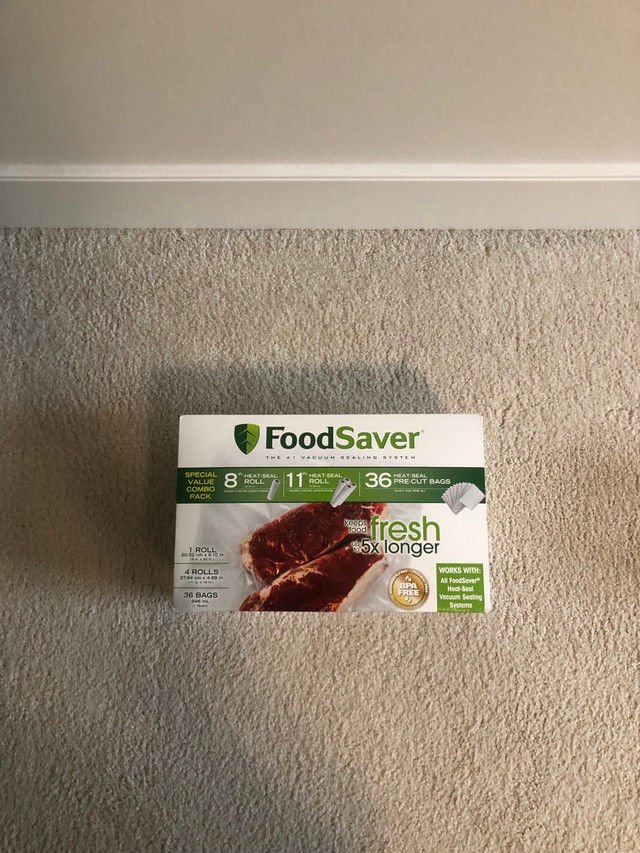 FoodSaver Vacuum Sealer Machine V2490 with starter kit in Other in Burnaby/New Westminster - Image 3