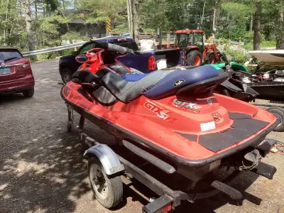 Very good running 02 Seadoo Gtx oil injection Hull excellent no leaks No trailer no tittle Only need...