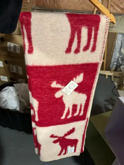 BNWT Lana & Lino merino wool and cotton blanket , View more