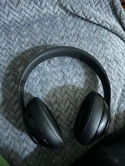 Beats Studio 3 Wireless, View more