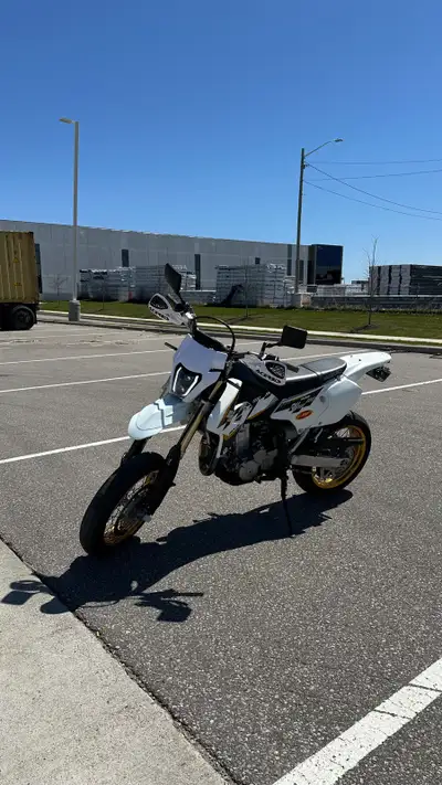 2015 DRZ400sm -TST tail tidy and signals -JD Jet Kit tuned with the 3x3 mod - valves and top end che...