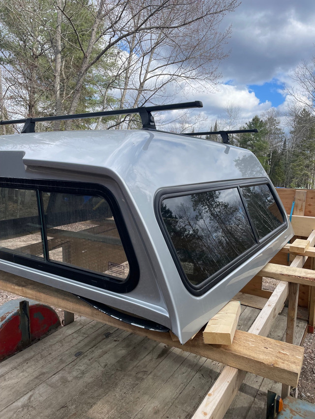 Truck cap with roof racks in Other in Petawawa - Image 2