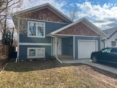 Beautiful new house in mature Buena Vista neighbourhood Raised bungalow built in 2024 3 bedrooms on...