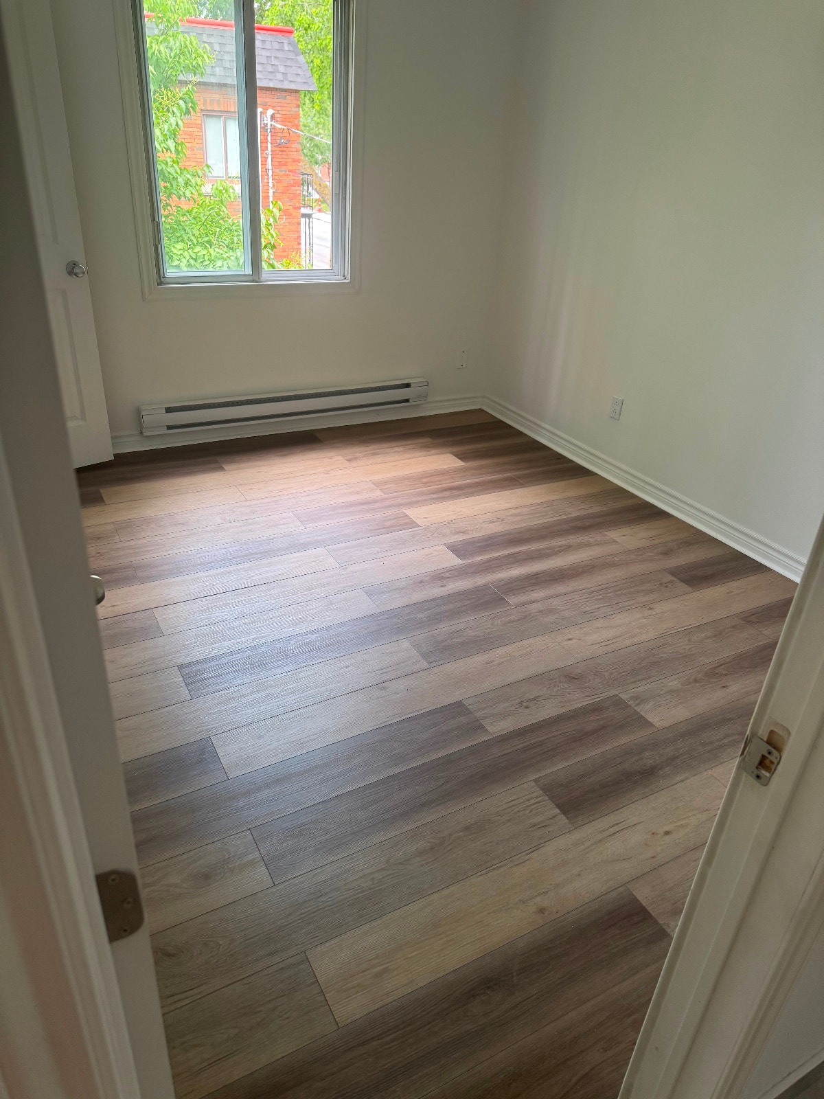 Beau 4 ½ à louer dans le quartier résidentiel d’Ahuntsic, — photo 3