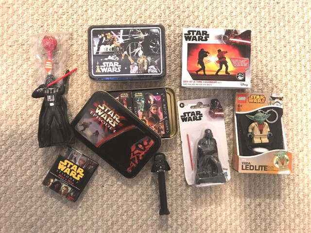 CRAZY STAR WARS MONSTER BUNDLE OF COLLECTABLES AND RARE'S in Arts & Collectibles in Oakville / Halton Region - Image 3