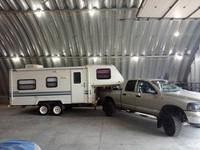 wanted early 90s prowler 5th wheel trailer