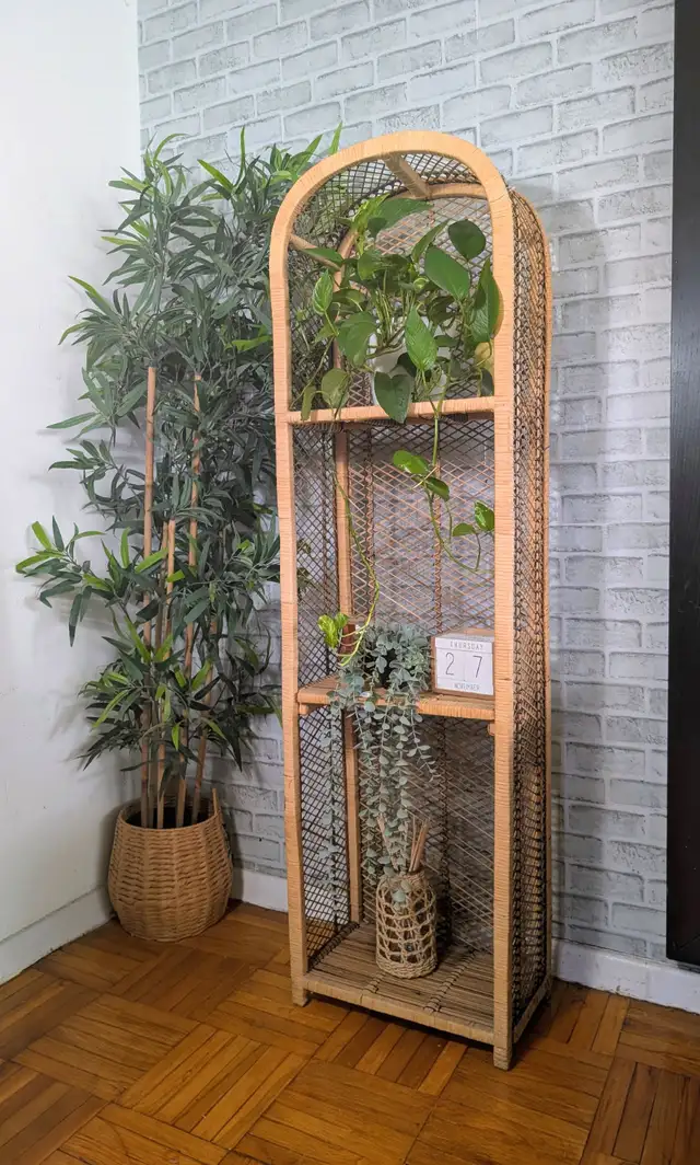 Wicker Shelf (Vintage Boho) in Hutches & Display Cabinets in Mississauga / Peel Region - Image 4