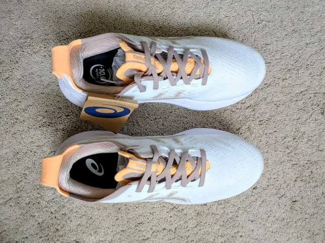 ASICS Women's Gel-Nimbus 27 Running Shoes, size 9, brand-new in Clothing, Shoes & Accessories in Calgary - Image 4