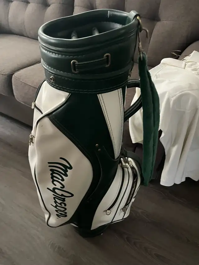 Vintage Swift Current Broncos Golf Lot in Arts & Collectibles in Regina - Image 4