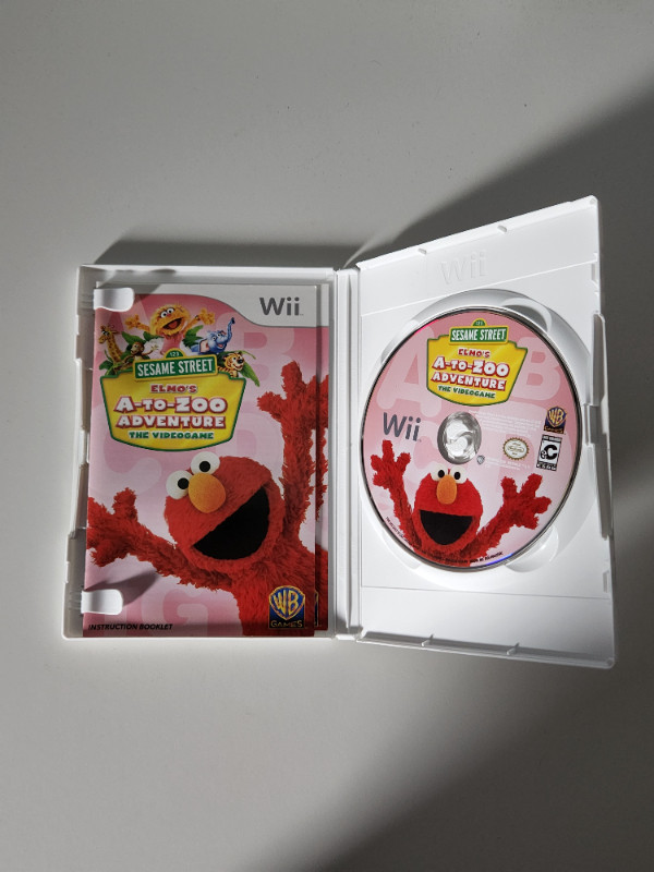 Sesame Street Elmo's A-To-Zoo Adventure (Nintendo Wii) (Used) in Nintendo Wii in Kitchener / Waterloo - Image 3