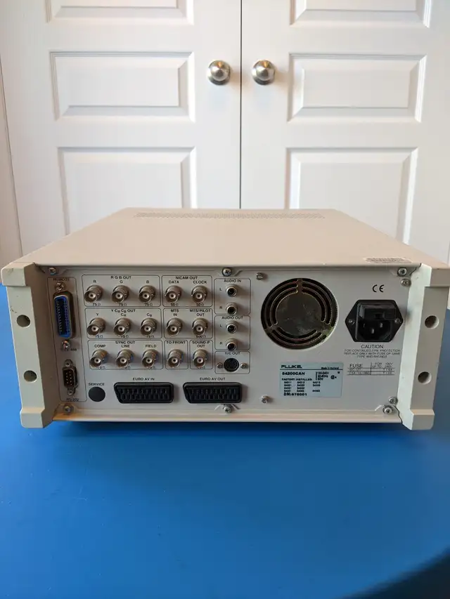 Fluke TV Signal GeneratorType: 54200 in Other in Markham / York Region - Image 3