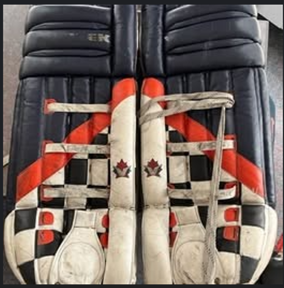 Men's Hockey Pads for sale in Hockey in Edmonton - Image 2