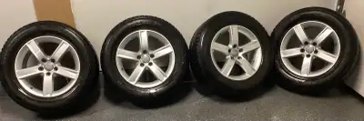 Jantes origine Audi 17 pouces pour Q5 Pneus Gislaved Nord Frost 5 Usure 4/32 - 5/32 235/65 R 17