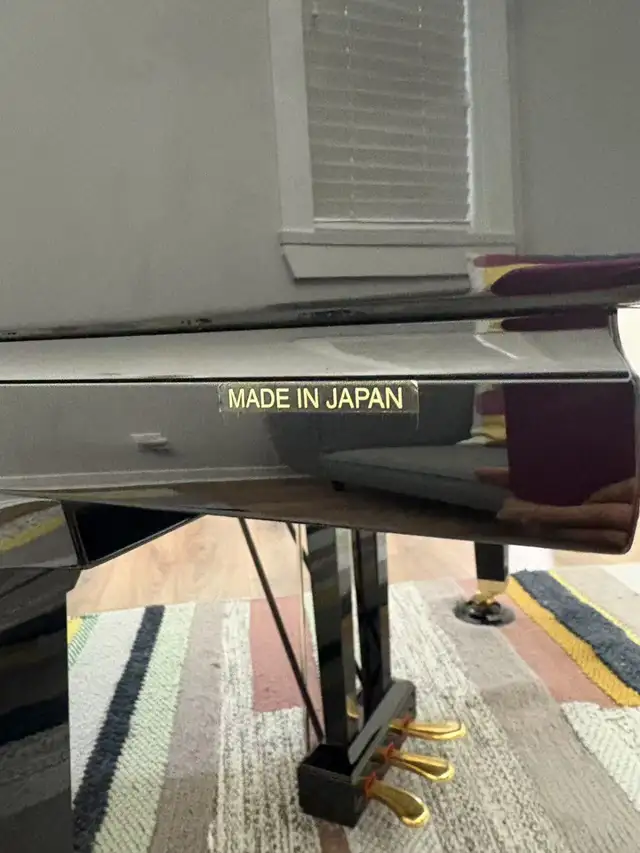 Yamaha GC2 Baby Grand Piano (2.5 Years Old) in Pianos & Keyboards in Richmond - Image 3