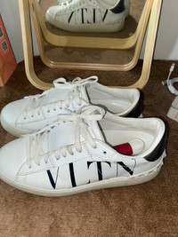 Valentino Sneaker used 