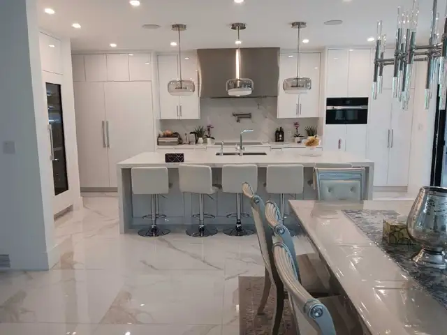 Custom Kitchen Cabinetry 64329993763970120