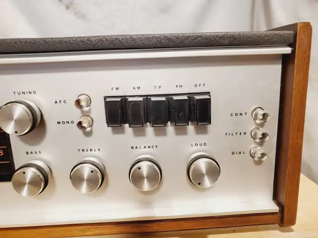 Vintage 60's Electro home Circa Stereo Receiver  52-522-01 in Stereo Systems & Home Theatre in Mississauga / Peel Region - Image 4