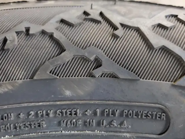 4 pneus hiver 215/65R16 hercules Avalanche in Tires & Rims in Longueuil / South Shore - Image 4