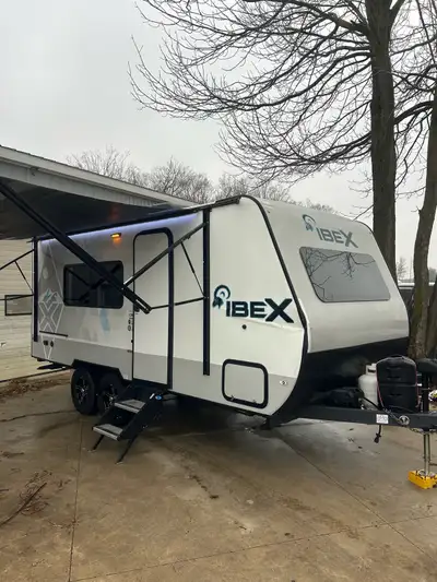 2022 Forest River IBEX 19RBM, trailer is in great shape, handyman special and pricing. There is a li...