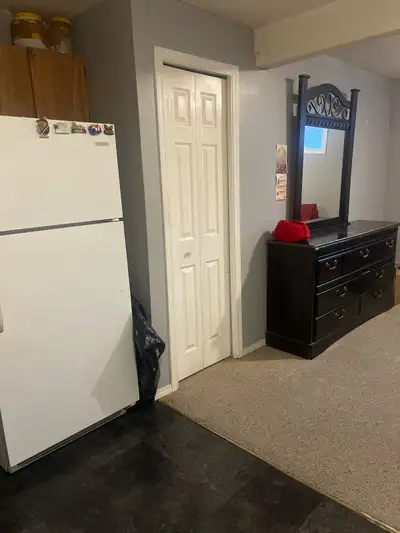 Rent is 500$ plus utilities will send the pictures if interested it’s located near Saddletowne Stati...