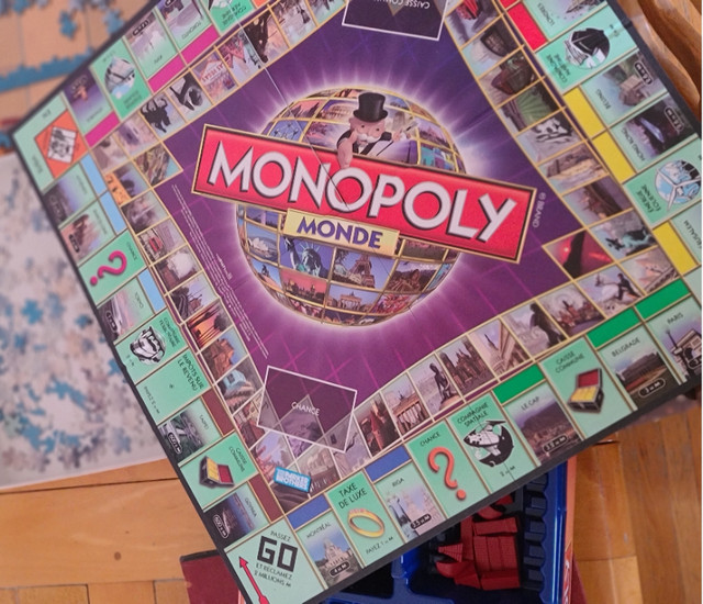 jeux de Monopoly av banque électronique dans Jouets et jeux  à Longueuil/Rive Sud - Image 2