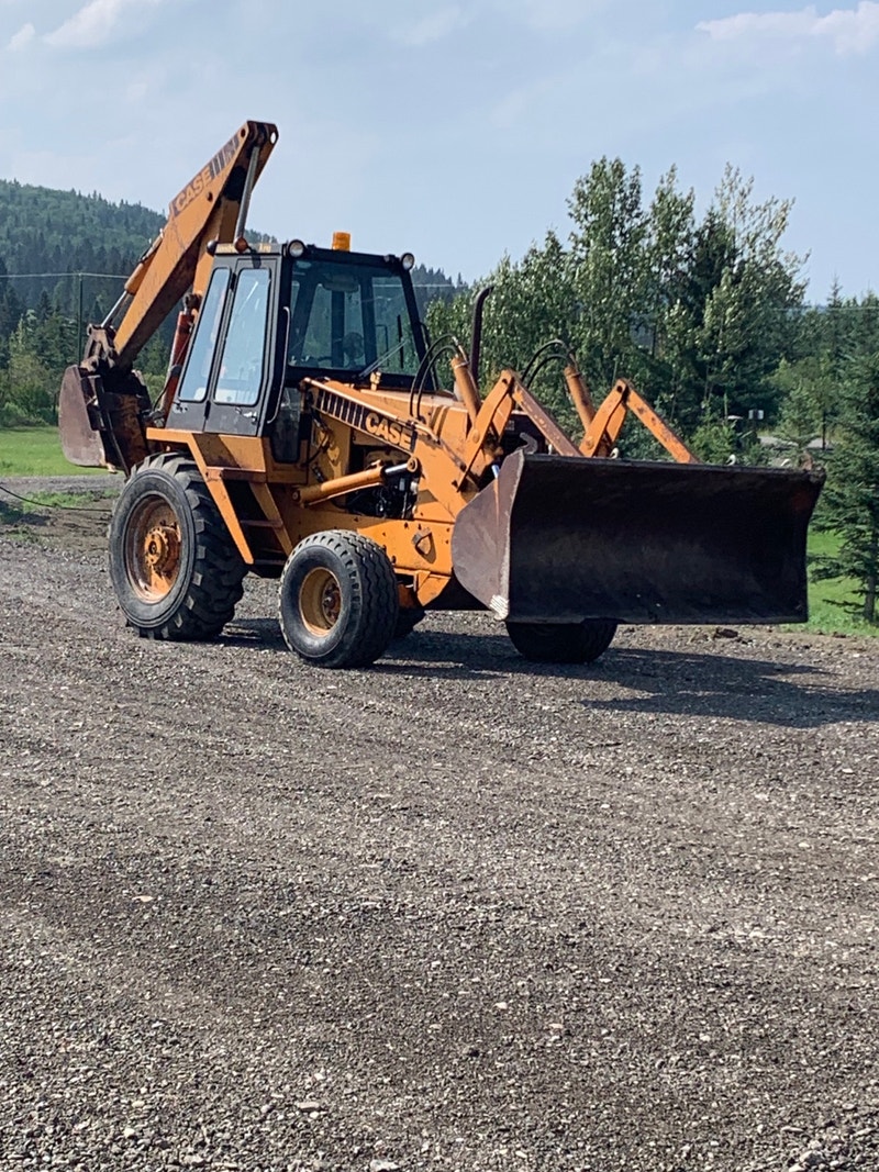 Case 680G Backhoe Heavy Equipment Calgary Kijiji