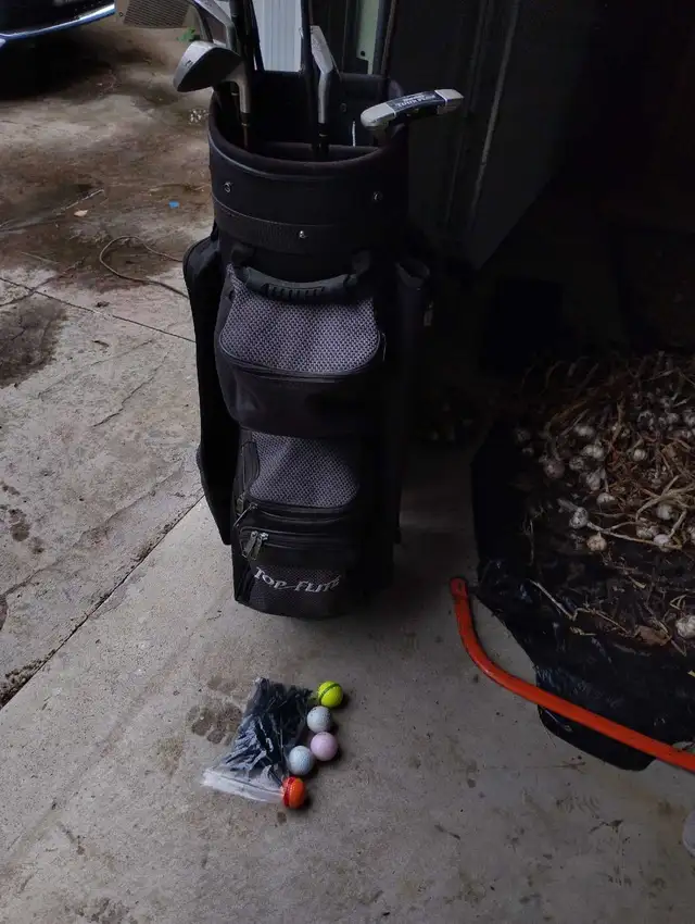 Golf clubs and accessories in Golf in Barrie - Image 8