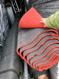 Rouleaux de tapis rouge extérieur