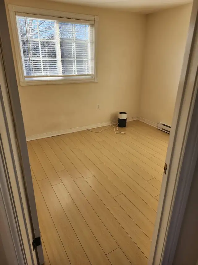 2 Bedroom Apartment with Deck and Backyard and parking Garage in Long Term Rentals in Saint John - Image 4