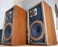 ORIGINAL LARGE ADVENT SPEAKERS * MADE IN USA *