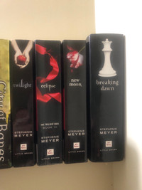 Four books Stephanie Meyer 