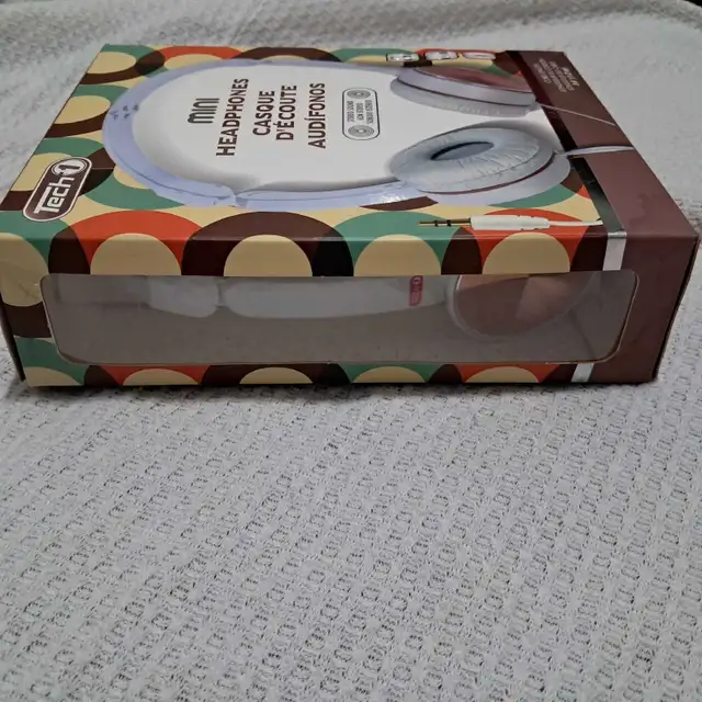 Tech1 Mini Headphones62864744793218123