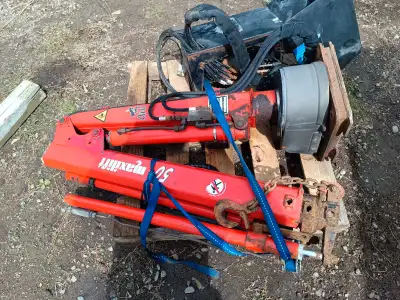 2018 Maxilift 50 ant crane. $6500 new. 1100lb rating.