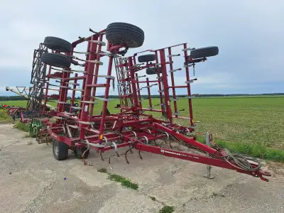 For Sale: 2013 Kongskilde 2900SF 30' 6 bar cultivator. High clearance s-tines, single point depth co...