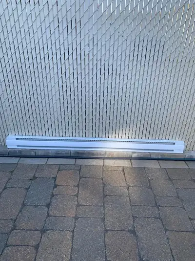 PLinte Chauffante -, Baseboard heater, View more
