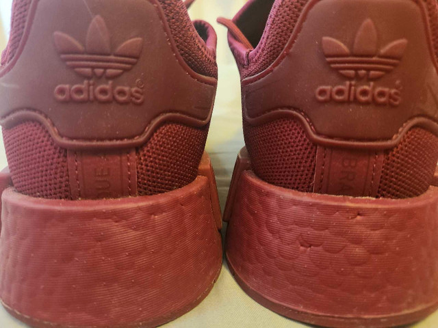 Addidas NMD R1 Triple Red in Men's Shoes in City of Toronto - Image 4
