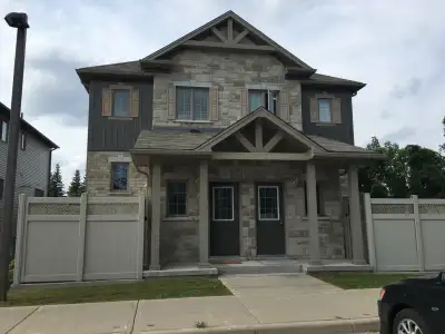 Available January 1, 2026. Enjoy comfortable living in this bright and well-maintained townhouse fea...