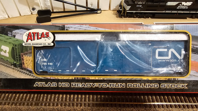 Atlas HO scale Boxcars in Hobbies & Crafts in Calgary
