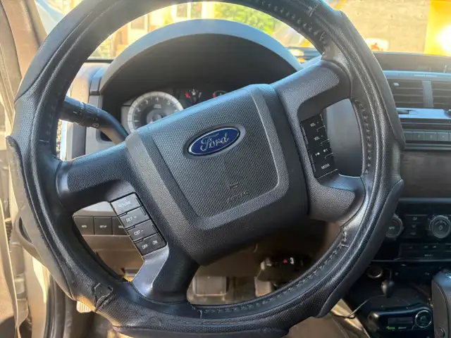 2008 Ford escape580120324866713603