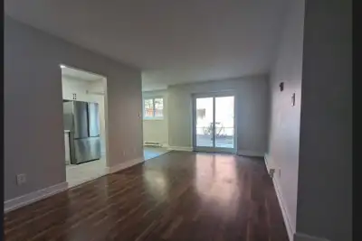 Newly renovated 2 Bedroom ($1,900-800Sqf) apartment located at Bloor & Park Rd. New stainless steel...