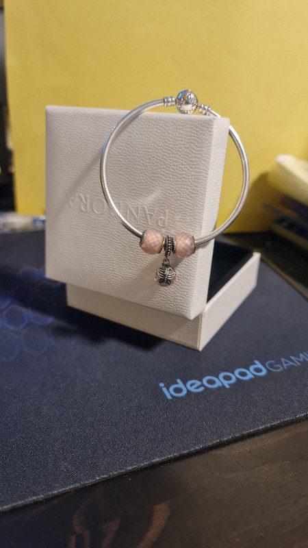 AUTHENTIC PANDORA Bangle Bracelet BRAND NEW with 3 Pink Charms in Jewellery & Watches in Mississauga / Peel Region - Image 2