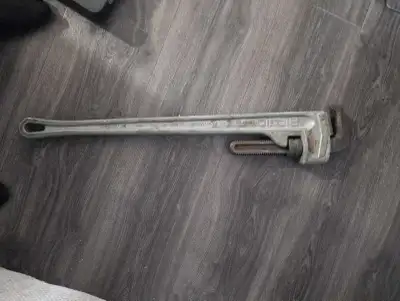 rigid 36" pipe wrench, View more