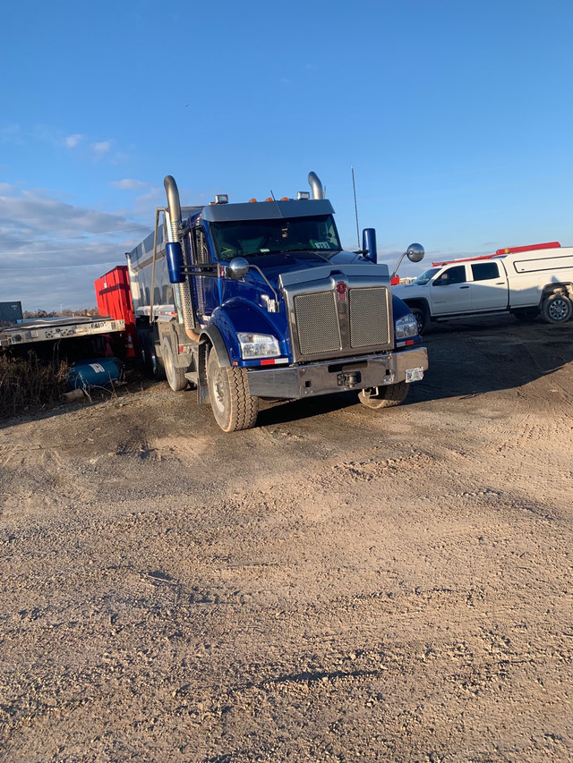 2021 Kenworth Dump Truck (for sale) in Heavy Trucks in Oakville / Halton Region - Image 3