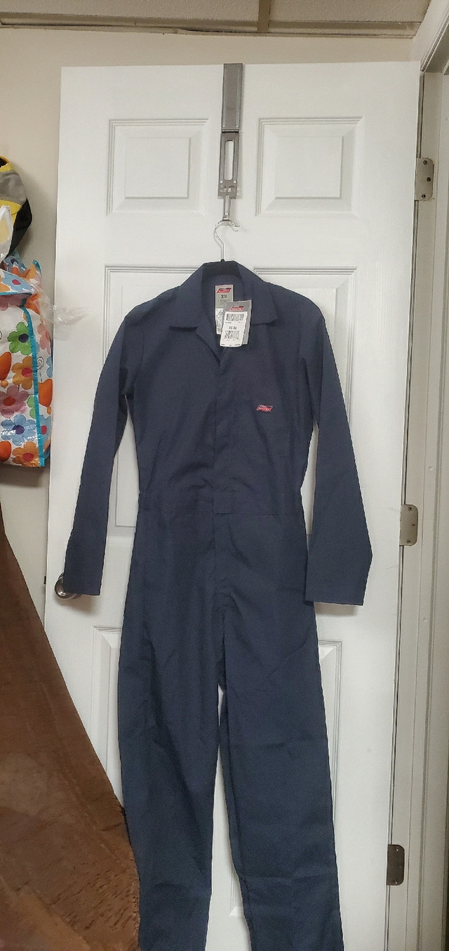 VARIOUS SIZE MEN'S COVERALLS (INCLUDING Flame resistant one) in Men's in City of Toronto - Image 3