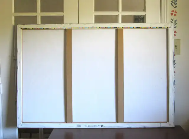 Large Canvas 46.5" X 30.75"/ 78 X 118 cm Zebra Print in Home Décor & Accents in Markham / York Region - Image 3