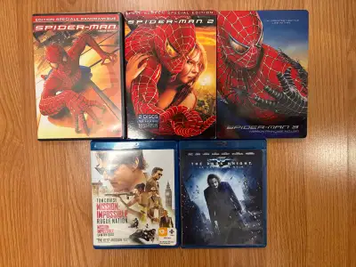 Voici un lot de 5 films classiques d'action et de superhéros en format Blu-ray et DVD, parfaits pour...
