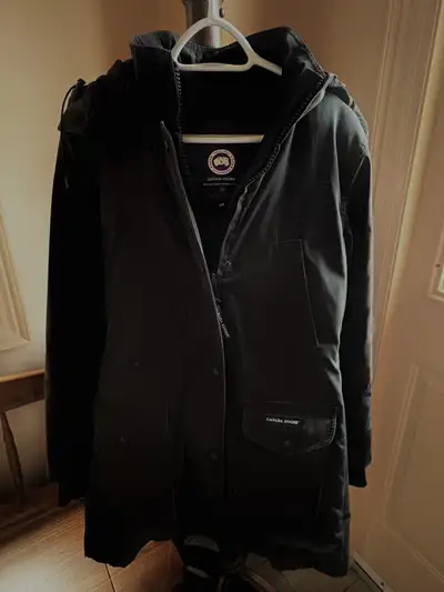WOMEN’S  CANADA GOOSE JACKET, View more
