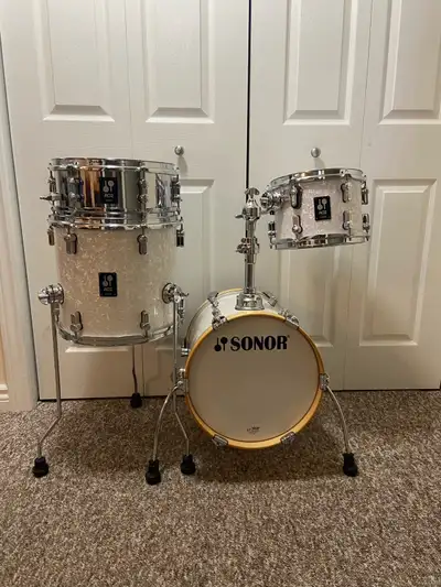 Sonor AQ2 Maple Martini Drum Kit. WMP 10,12,13,14 Xtra BD heads 