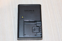 Sony BATTERY CHARGER BC-CSD